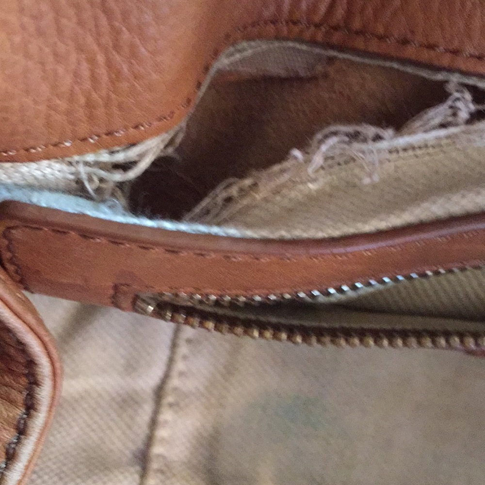 MK 👜 - Picture 3 of 4